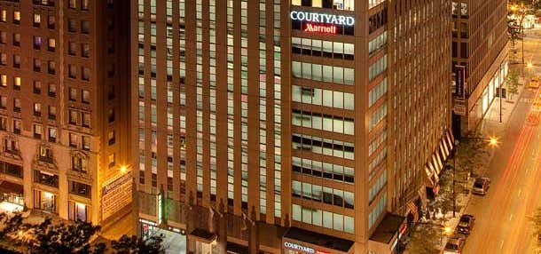 Photo of Courtyard Chicago Downtown/Magnificent Mile