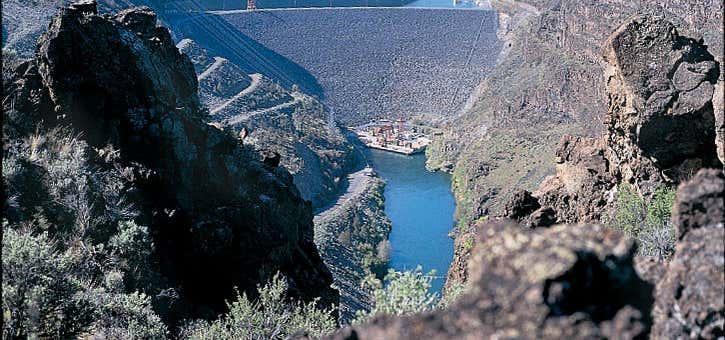 Photo of Round Butte Dam