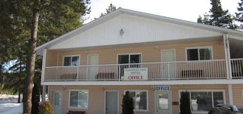 Photo of Whispering Pines Motel