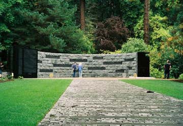 Photo of Oregon Holocaust Memorial