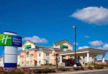 Photo of Holiday Inn Express & Suites Jackson