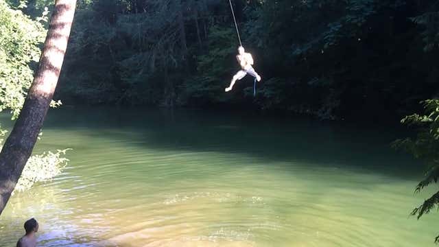 Lake Tapps Rope Swing Bonney Lake Wa Roadtrippers