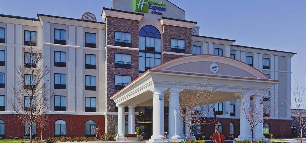 Photo of Holiday Inn Express & Suites Nashville-Opryland, an IHG Hotel