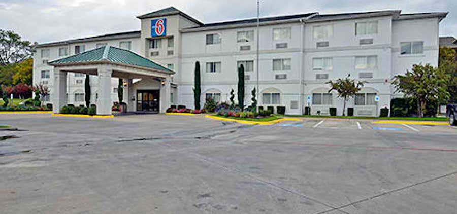 Photo of Motel 6 Dallas - North - Richardson