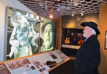 Photo of Int'l Bluegrass Music Museum