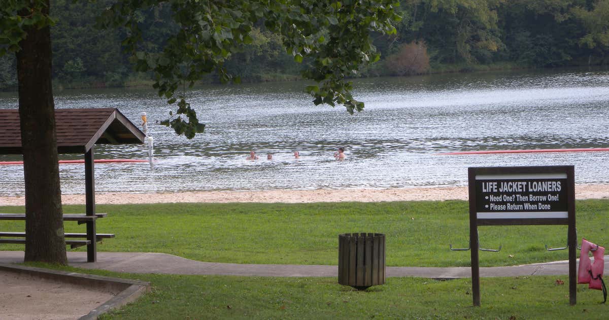 Wartrace Creek Recreation Area, Carthage Roadtrippers