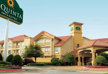 Photo of La Quinta Inn & Suites Indianapolis South