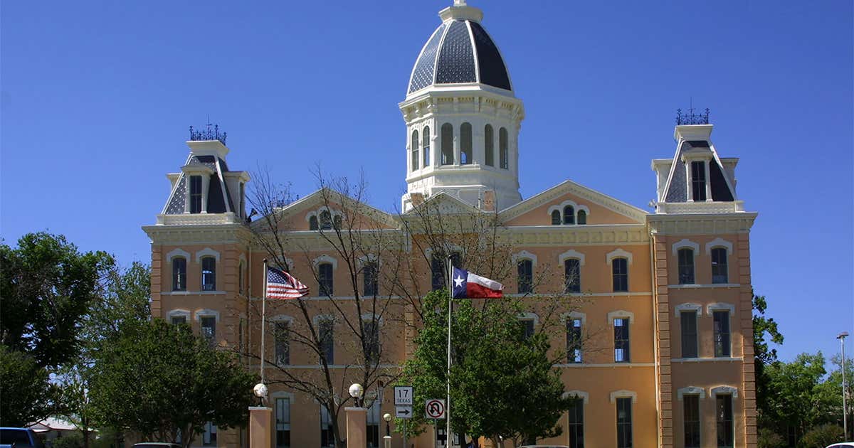 Presidio County Courthouse, Marfa Roadtrippers