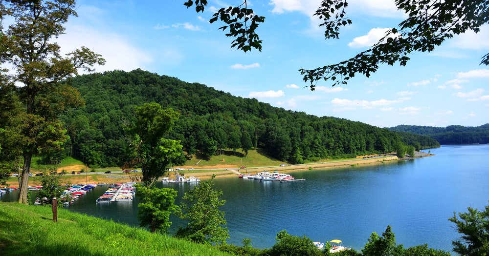 Tygart Lake Lodge, Bridgeport Roadtrippers