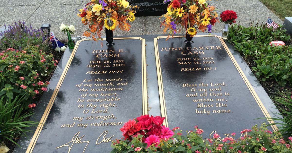 Hendersonville Memory Gardens & Funeral Home, Hendersonville Roadtrippers