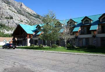 Photo of Waterton Glacier Inn & Suites