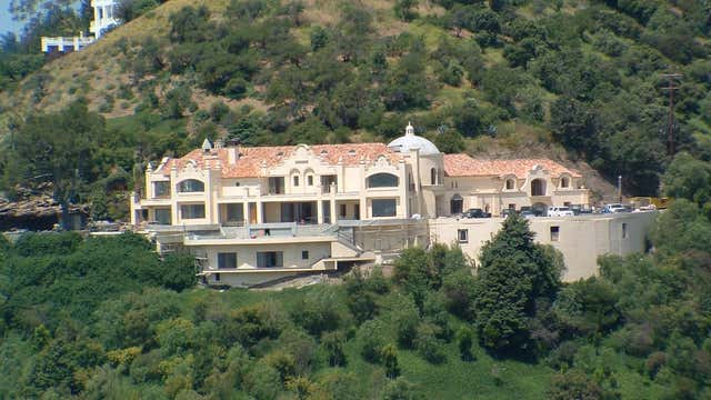 10050 cielo drive online