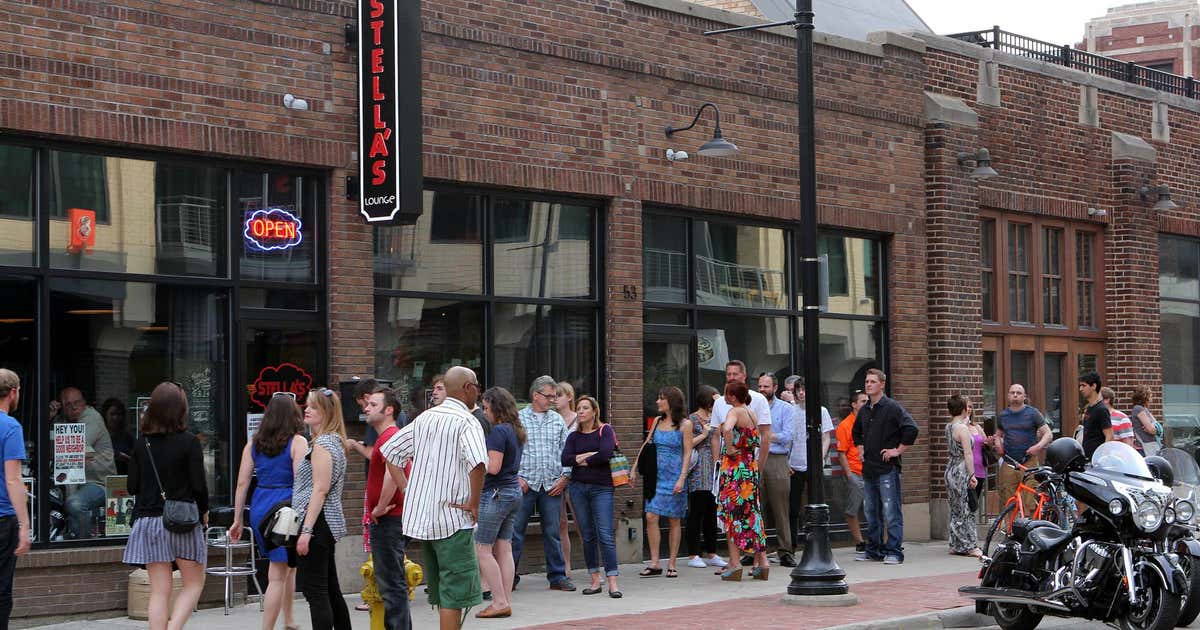 Stella's Lounge, Grand Rapids Roadtrippers