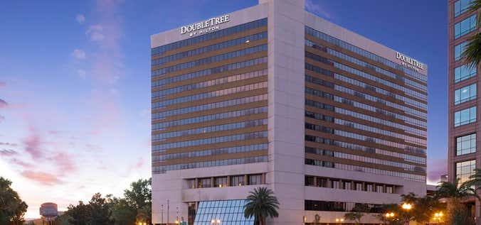 Photo of DoubleTree by Hilton Hotel Orlando Downtown