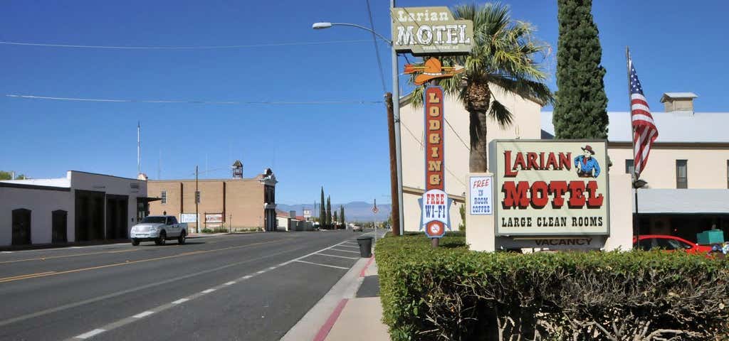 Photo of Larian Motel