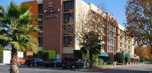 Clarion Hotel Bakersfield
