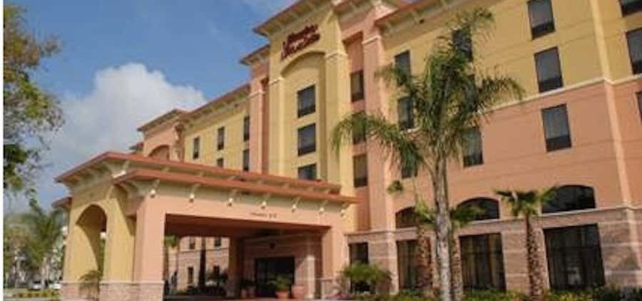 Photo of Hampton Inn & Suites Orlando-South Lake Buena Vista