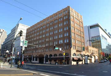 Photo of The Pickwick Hotel