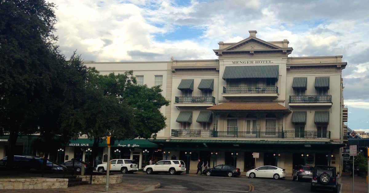 Menger Hotel, San Antonio Roadtrippers