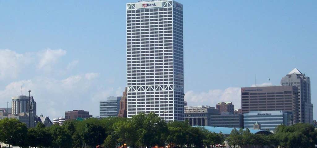 Photo of U.S. Bank Center