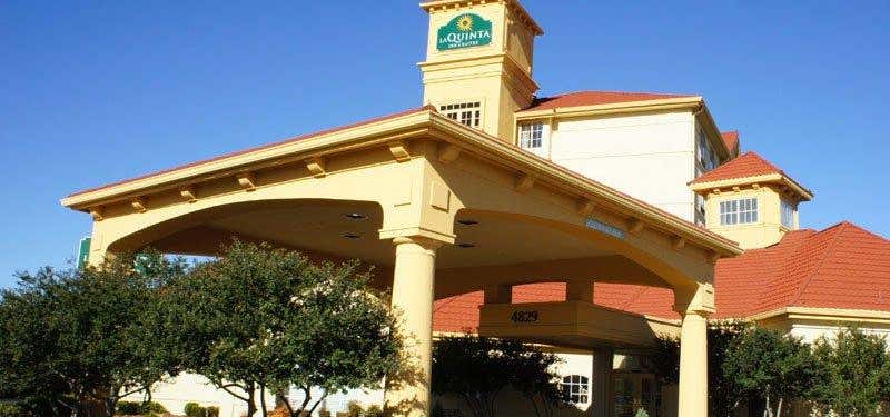 Photo of La Quinta Inn & Suites by Wyndham Oklahoma City - NW Expwy