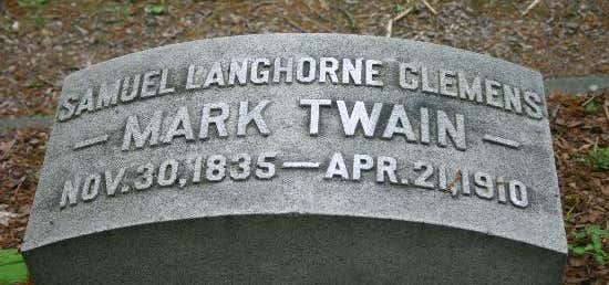 Photo of Mark Twain's Grave