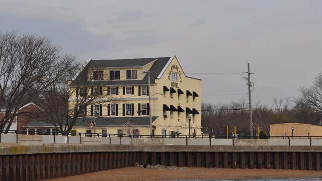 Crabby Dick S Delaware City De Roadtrippers