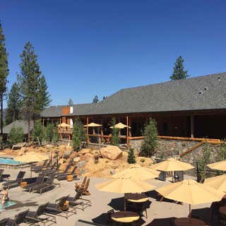 Rush Creek Lodge At Yosemite