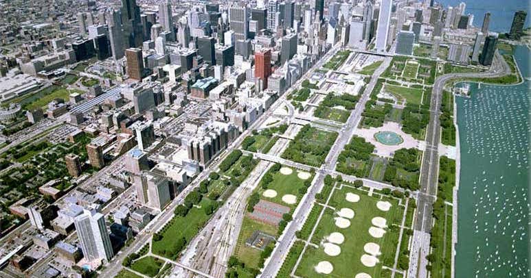 Grant Park, Chicago Roadtrippers