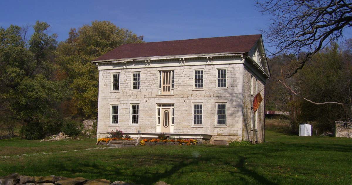 Eldred House, Illinois Roadtrippers