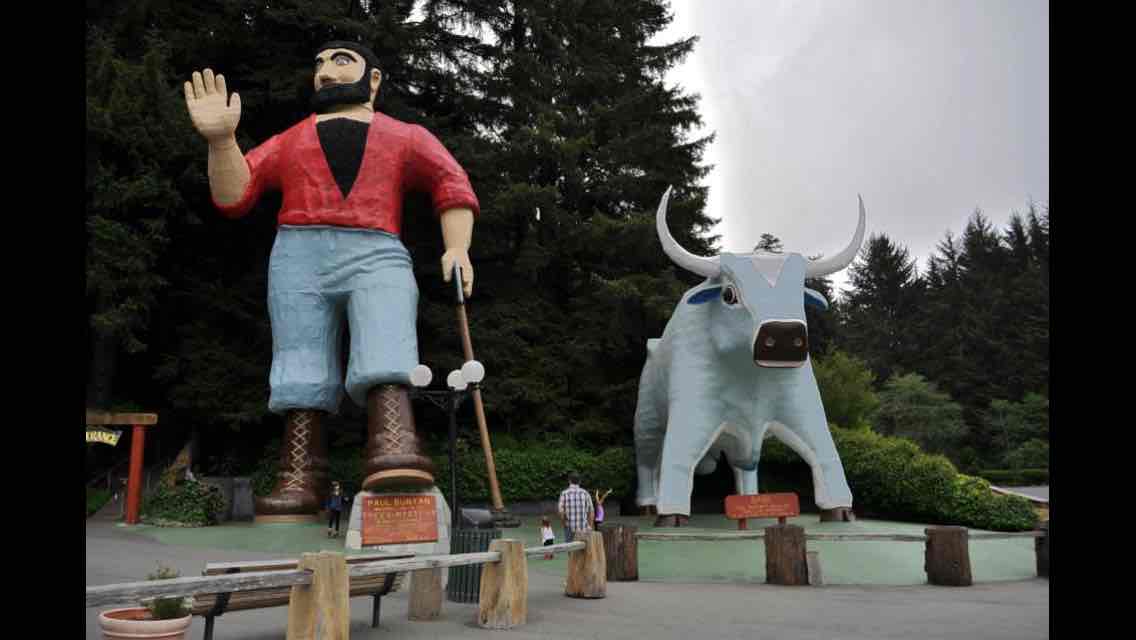 Paul Bunyan & Babe the Blue Ox Statues