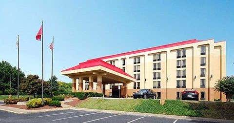 Red Roof Inn Nashville - Music City, Nashville | Roadtrippers