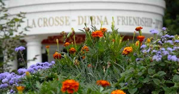 Riverside international friendship gardens la crosse roadtrippers