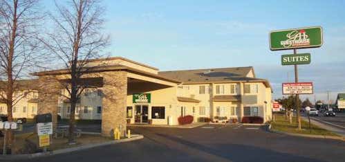 Photo of Guesthouse International Suites Kennewick