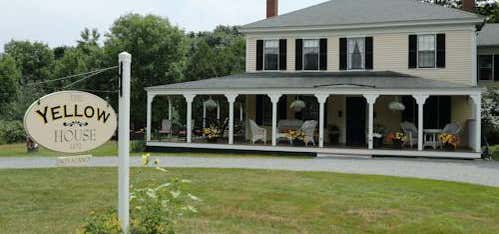 Photo of Yellow House Bed & Breakfast