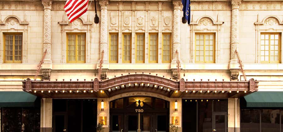 Photo of Club Quarters Hotel Downtown, Houston
