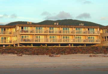 Photo of Surfside Oceanfront Resort