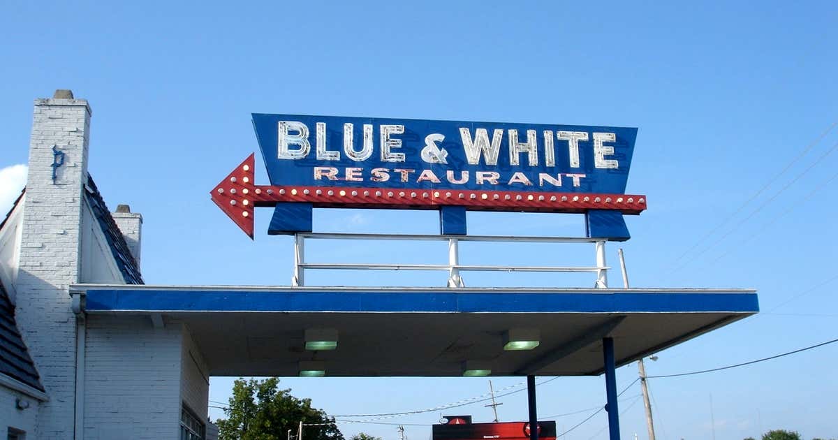Blue & White Restaurant, Tunica Roadtrippers