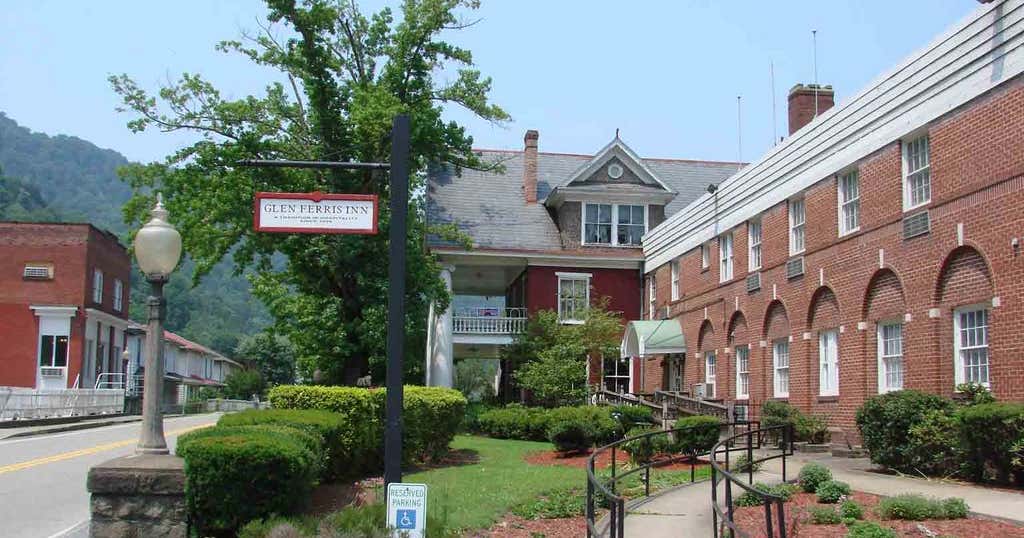 Glen Ferris Inn, Glen Ferris Roadtrippers