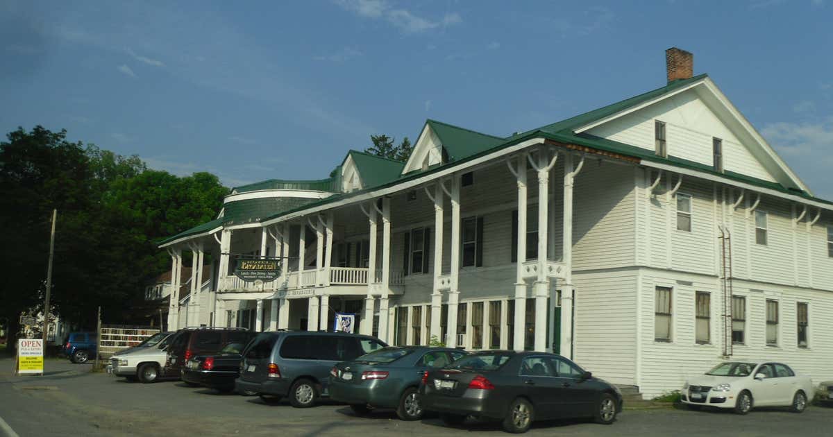 Broadalbin Hotel, Broadalbin Roadtrippers