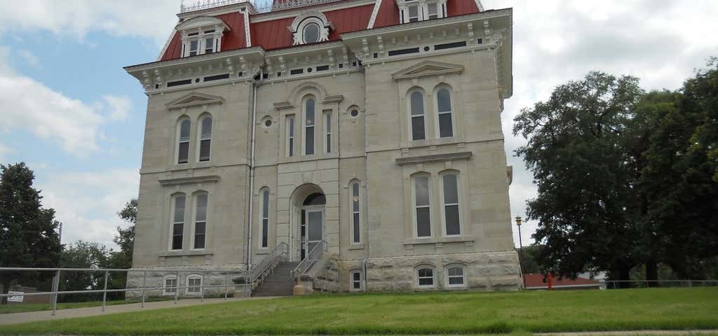Photo of Chase County Courthouse