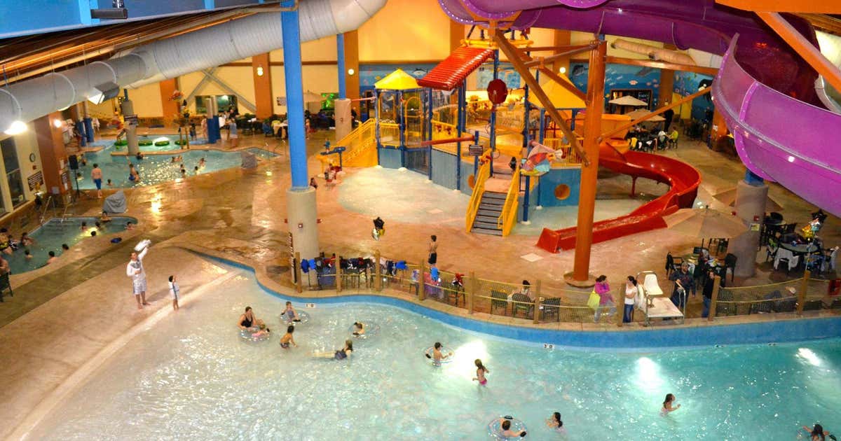 Raptor Reef Indoor Water Park An Underwater Adventure for the Whole Family