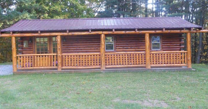 Wolf Run Country Cabins, Caldwell Roadtrippers