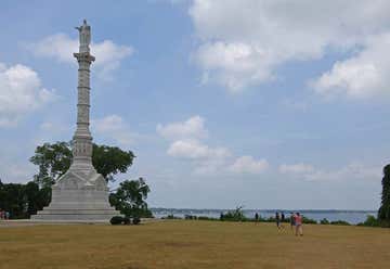 Photo of Yorktown Victory Monument
