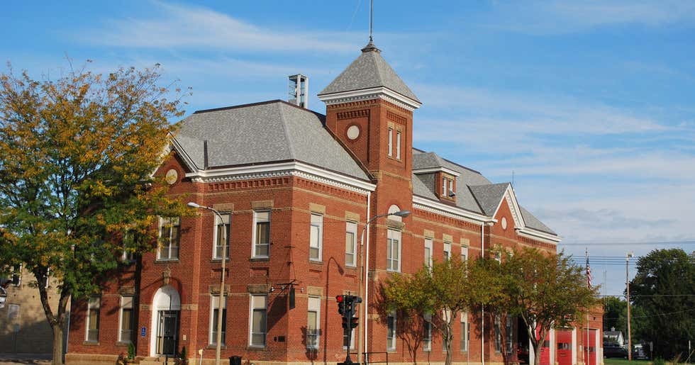 Lincoln City Hall, Lincoln Roadtrippers