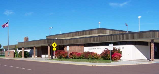 Photo of Houghton County Memorial Airport (CMX)