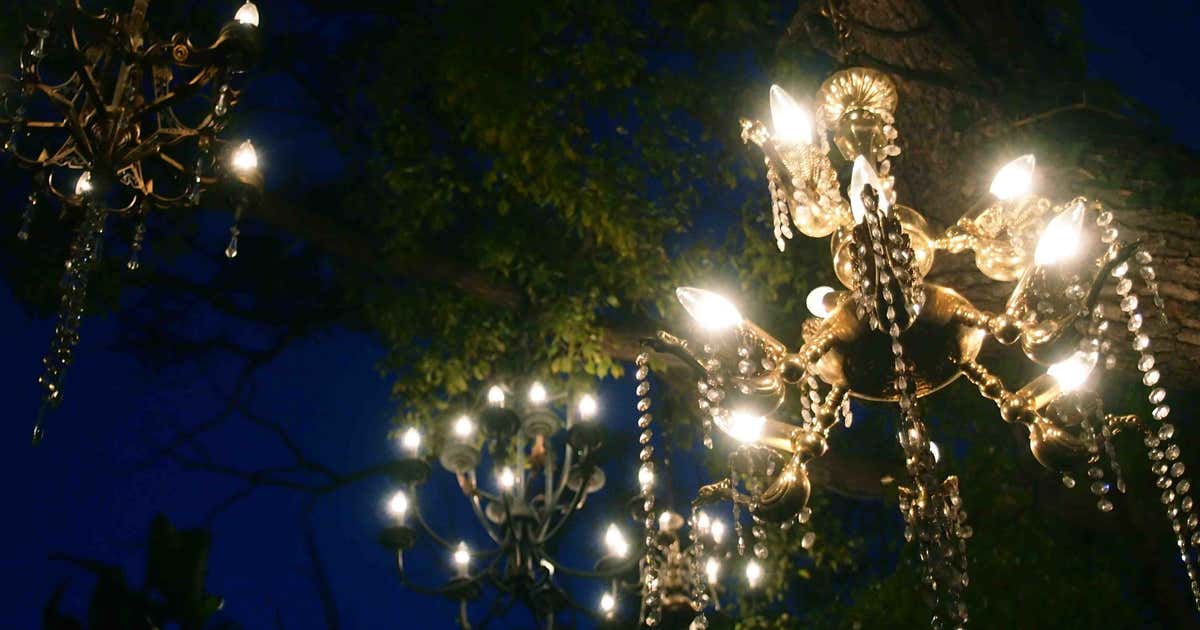 The Chandelier Tree, Los Angeles Roadtrippers