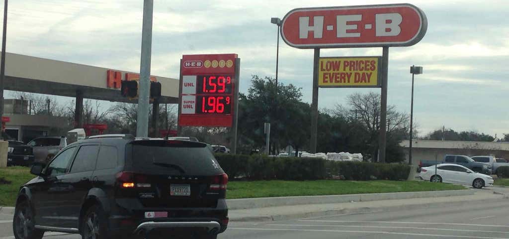 Photo of Heb Gas Pumps Lampasses, Tx