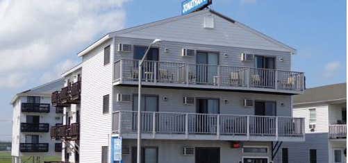 Photo of Jonathan's Hotel "On the Oceanfront"
