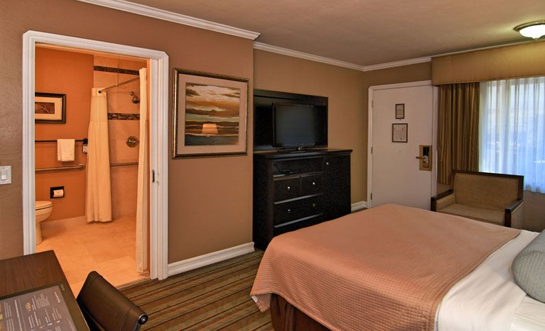 Best Western Carmel’s Town House Lodge